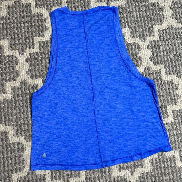 Lululemon Cardio Squad Tank II in Heathered Cerulean Blue size 6 - Picture 5 of 7